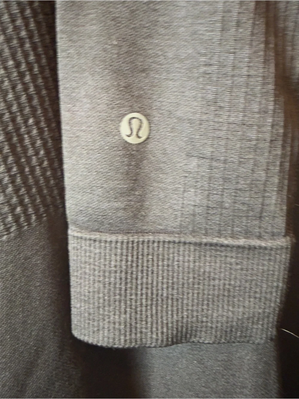 Lululemon Men's Engineered Warmth Half Zip Pullover - Gray - Size Medium